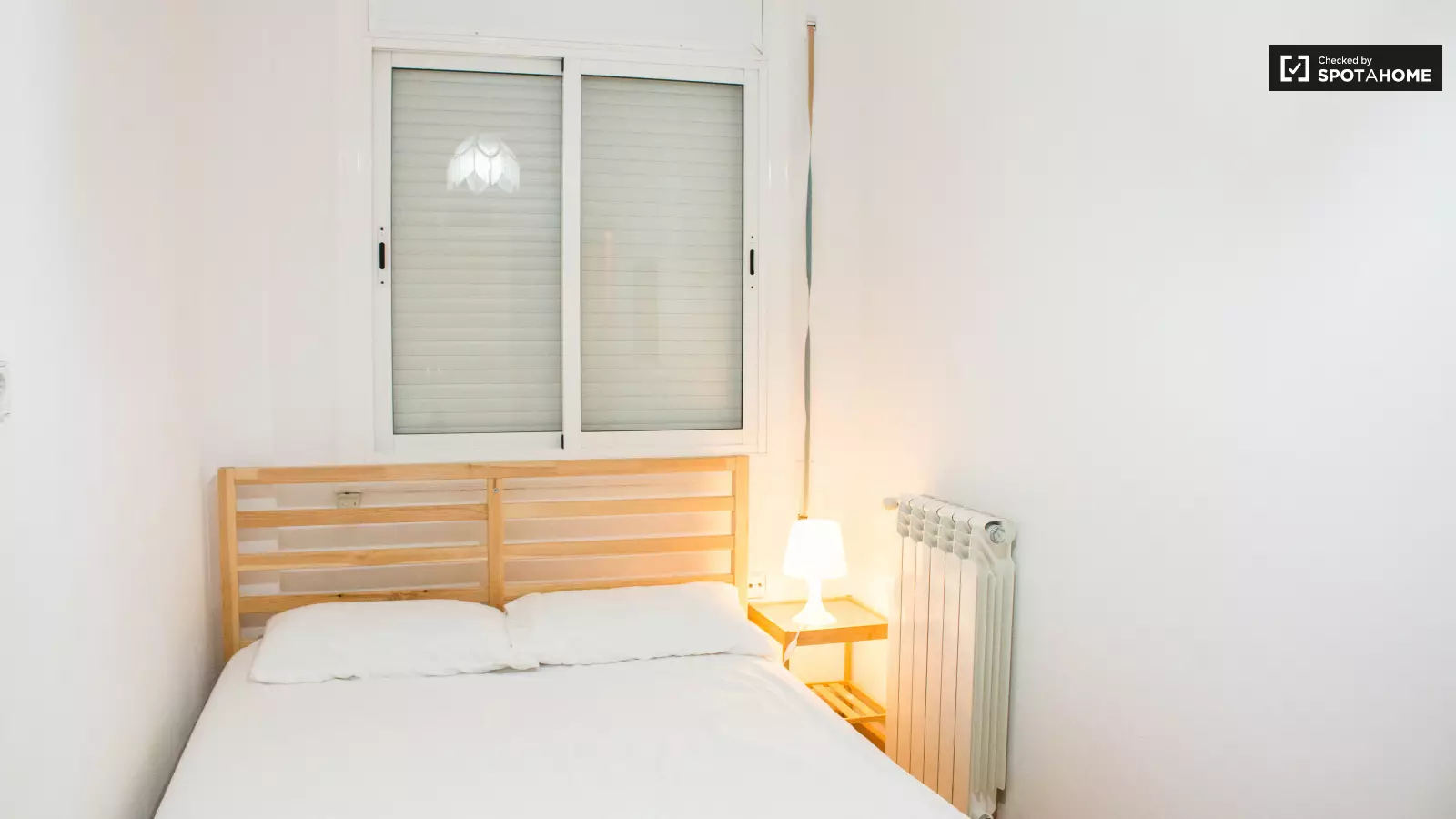 Furnished room in a 3-person shared flat in Sant Martí · 4