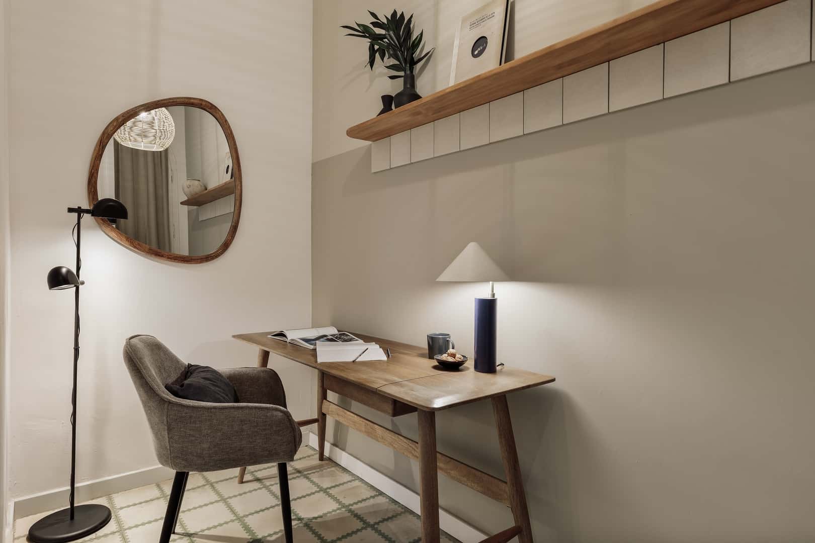 Furnished 3-bedroom flat in Eixample, 74 m² · 3