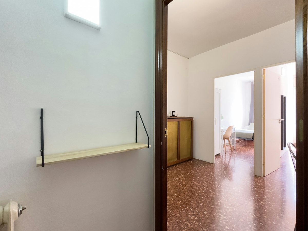 Habitación amueblada en piso compartido de 6 personas en Horta-Guinardó · 4