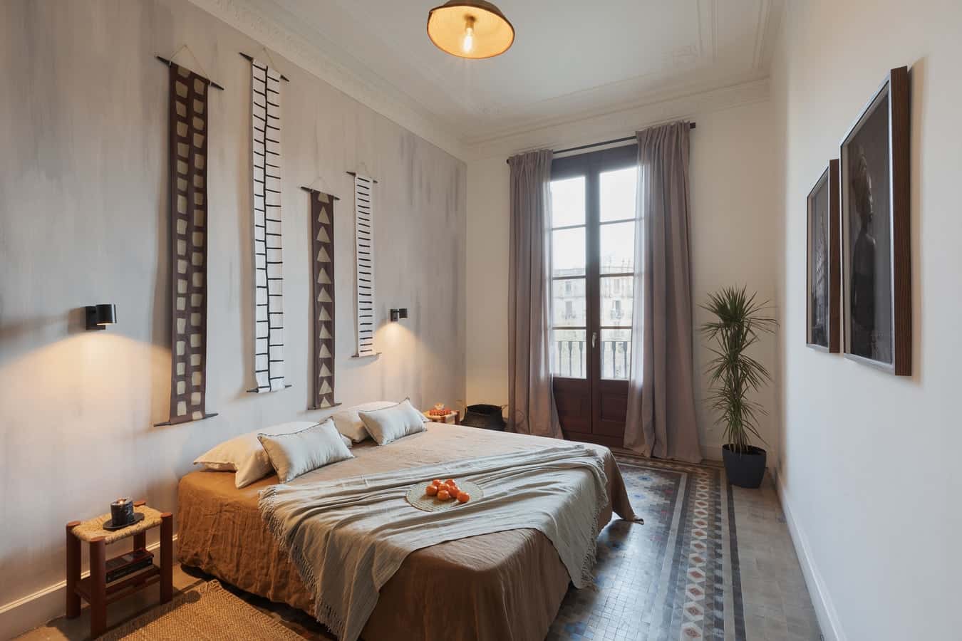 Furnished 3-bedroom flat in Eixample, 98 m² · 2