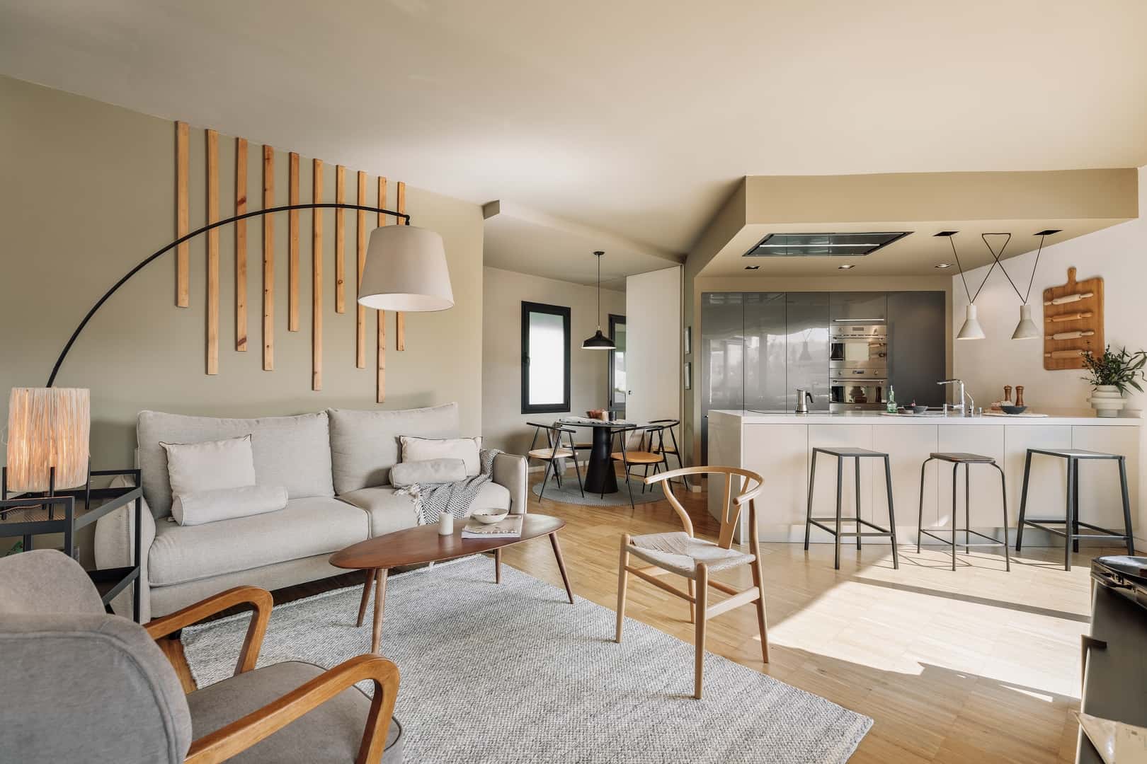 Furnished 2-bedroom flat in Eixample, 85 m² · 2