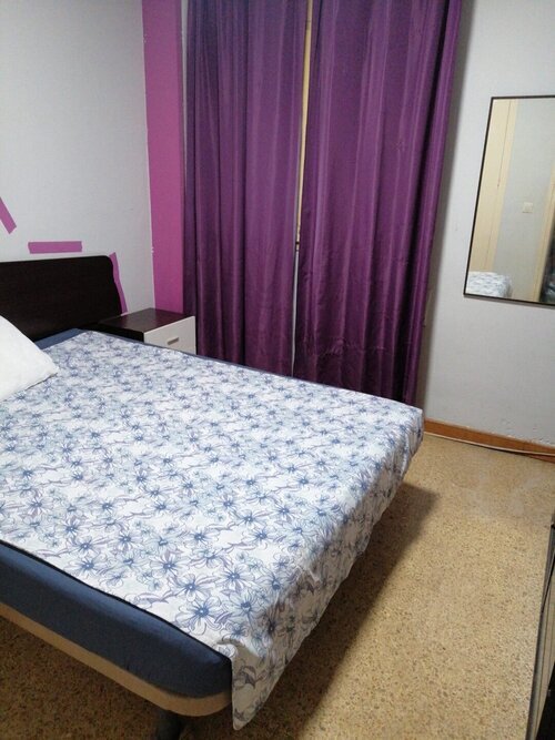 Room in a 4-person shared flat in Sant Martí · 4