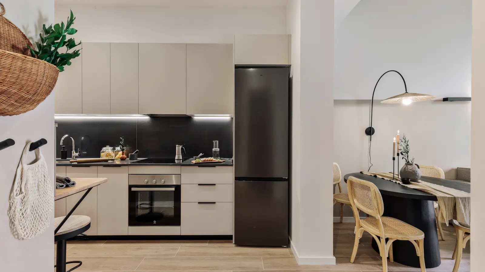 Furnished 2-bedroom flat in Eixample, 63 m² · 2