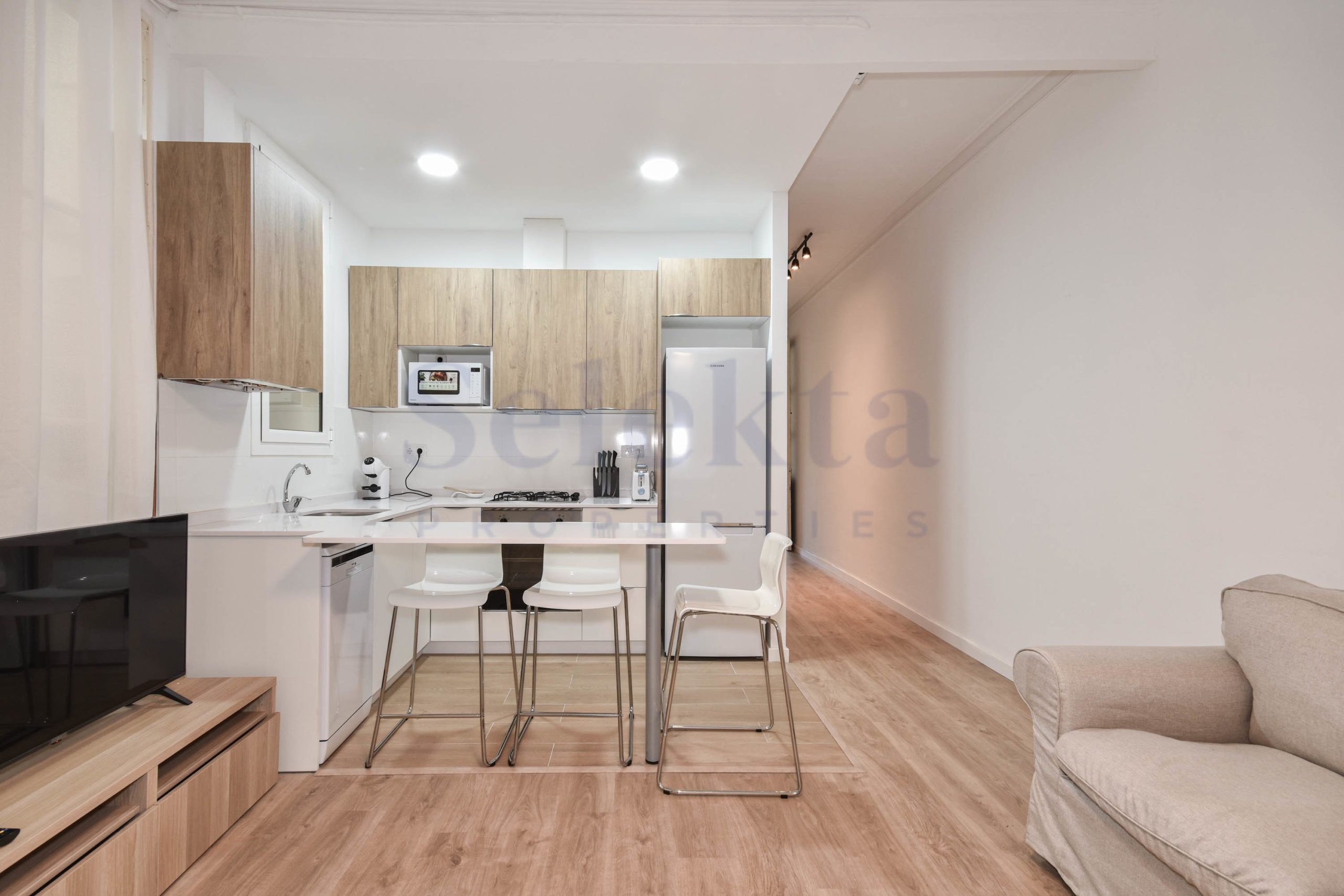Piso de 2 dormitorios en Gràcia, 41 m² · 4