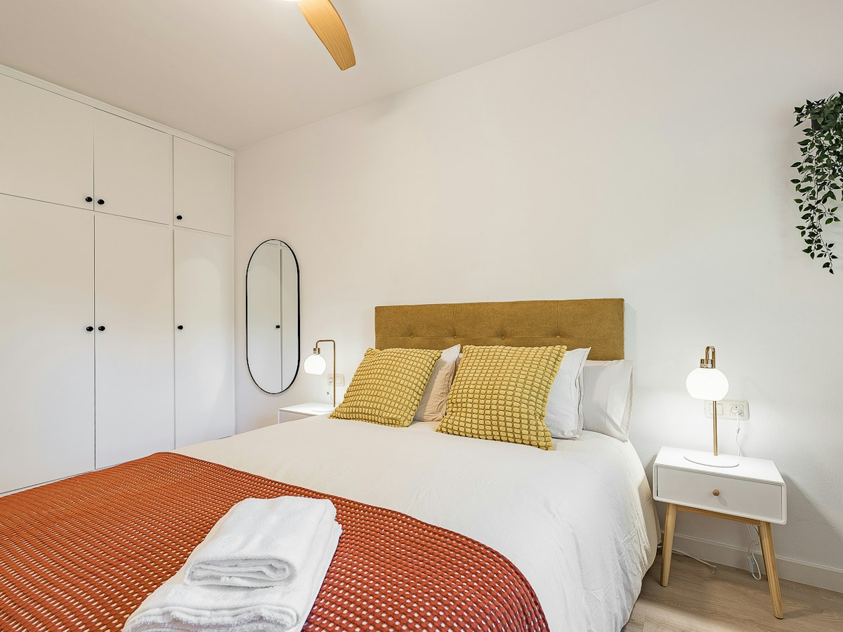 Furnished room in a 4-person shared flat in Sant Cugat · 4